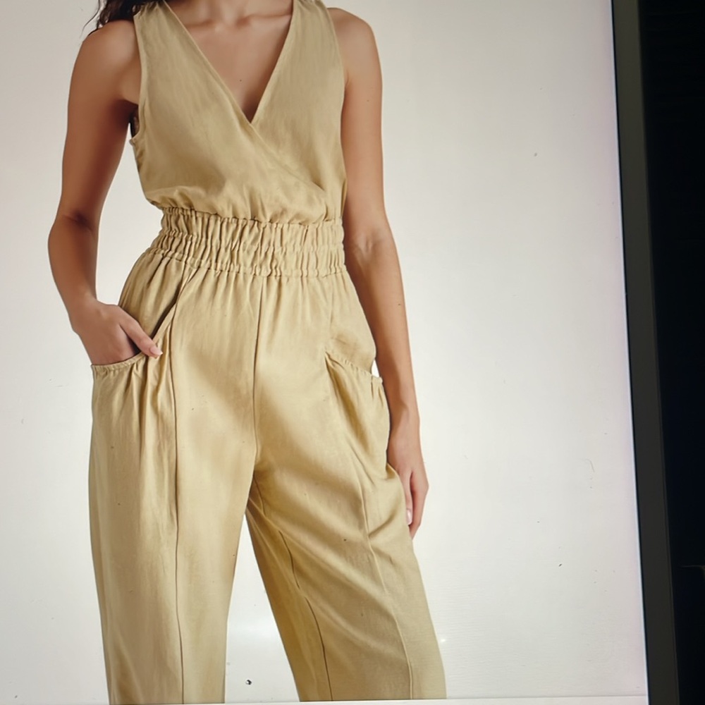 NWT STEVE MADDEN SLEEVELESS LINEN BLEND JUMPSUIT